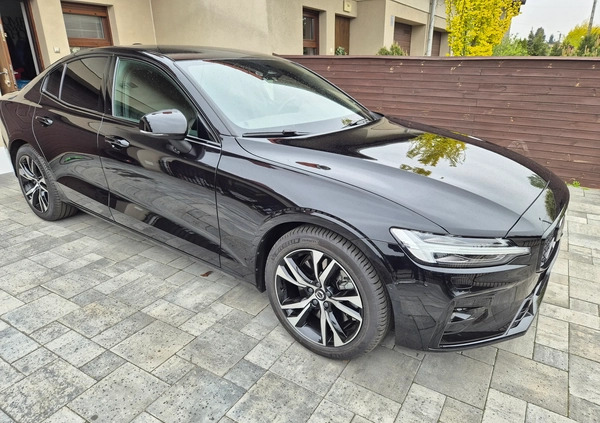Volvo S60 cena 239000 przebieg: 9806, rok produkcji 2023 z Katowice małe 232